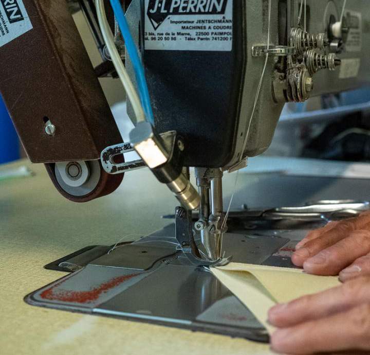 Réalisation de bâches sur mesure et de qualité